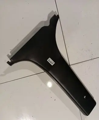 Toyota Yaris (B) pillar trim (top) 6203052010