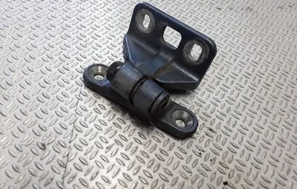 Mercedes-Benz E W211 Rear door upper hinge