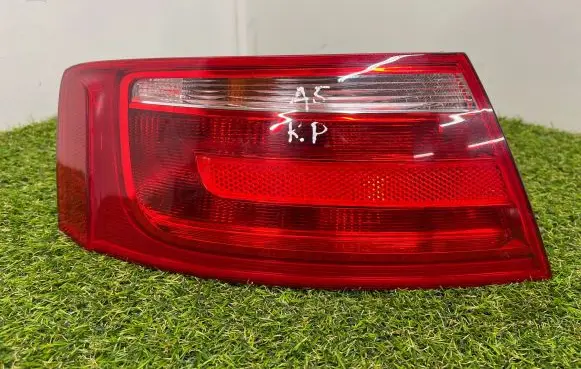 Audi A5 8T 8F Rear/tail lights 8T8945095 A0483U