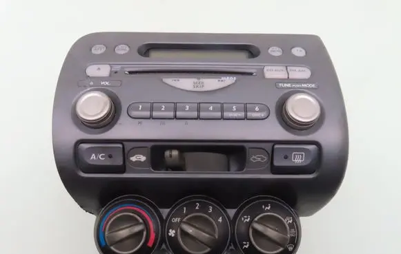 Radio/CD/DVD/GPS head unit
