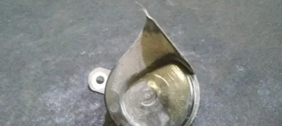 Nissan Primera Horn signal e9011157