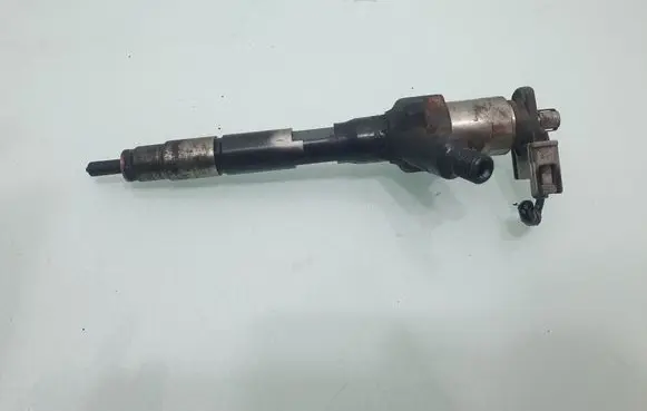 Mazda 6 Fuel injector R2AA13H50 MK004648