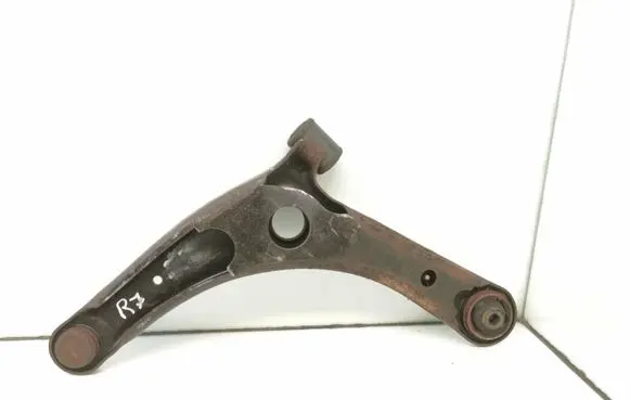 Mitsubishi Outlander Front lower control arm/wishbone