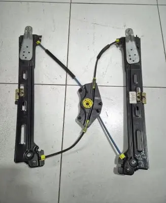Seat Alhambra (Mk2) Rear window lifting mechanism without motor NOCODE