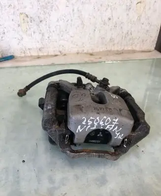 Nissan Qashqai J12 Rear brake caliper 7e913d