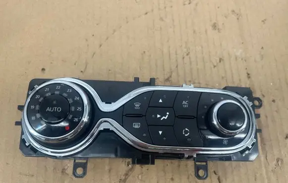 Renault Clio IV Climate control unit 275108796R E1067144 130414