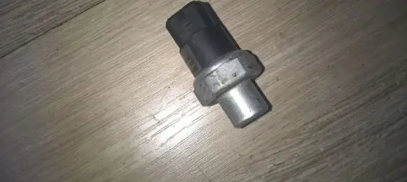 Air conditioning (A/C) pressure sensor