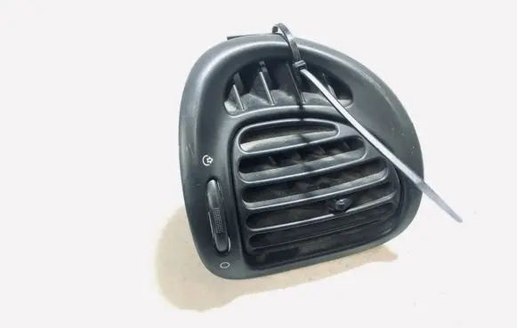 Citroen Xsara Picasso Dash center air vent grill 9631280077