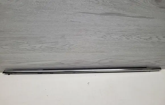 Lexus UX Front door rubber seal 7572076030