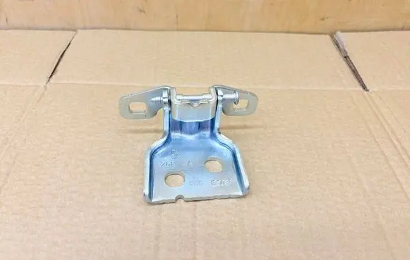Dacia Logan II Front door hinge set 804209726R