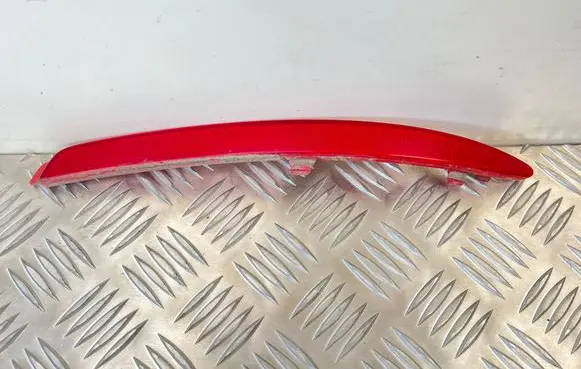 Skoda Octavia Mk2 (1Z) Rear tail light reflector 1Z0945105A