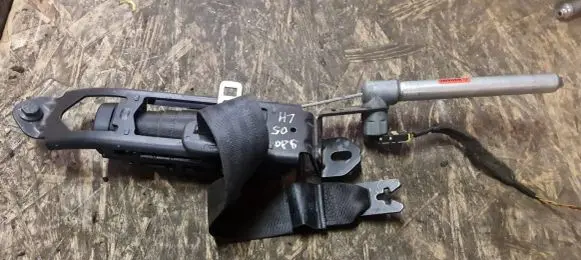 Volvo S80 Front seatbelt 30661879