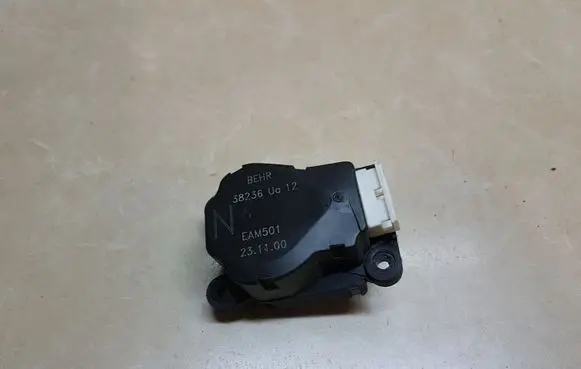 Peugeot 206 Air flap motor/actuator 38236