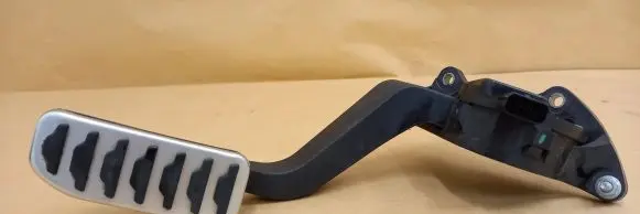 Land Rover Range Rover Evoque L538 Accelerator throttle pedal GK7M9F836DA B1825 174546