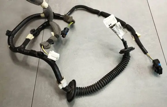 Renault Kadjar Rear door wiring loom 241270725R