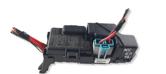 Volvo XC60 Fuse module 1380015900 13800159