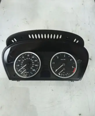 BMW 5 E60 E61 Speedometer (instrument cluster) 6983154