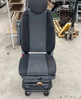Renault Master III Front driver seat 60308801 870500606R 897331100