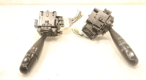Toyota Yaris Light switch 173681