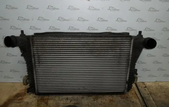 Seat Leon (1P) Intercooler radiator 1K0145803BM