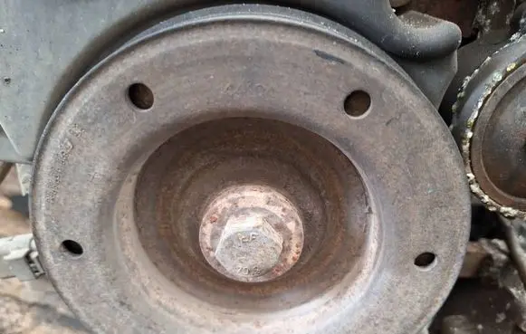 Volvo V50 Crankshaft pulley