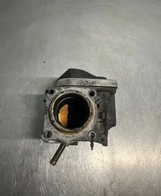 Volkswagen Golf V Throttle valve 036133062N