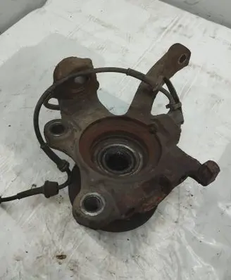 Volkswagen Transporter - Caravelle T4 Front wheel hub spindle knuckle