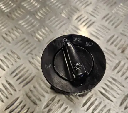 Volkswagen PASSAT B5 Light switch 1C0941531