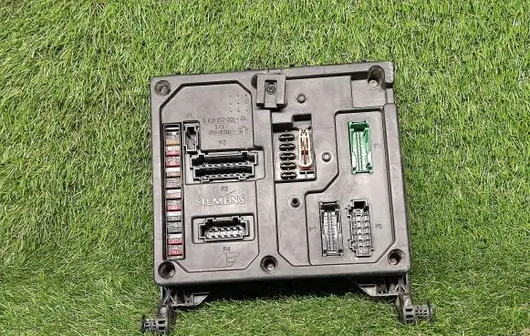 Ford Galaxy Power management control unit 7M3962258M