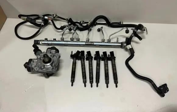 BMW 5 GT F07 Fuel injection system set 7800123 7805428 7800124