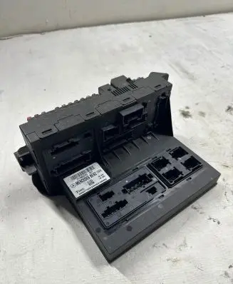 Mercedes-Benz E W211 Fuse module 2115453101