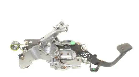 Toyota Avensis T270 Clutch pedal 