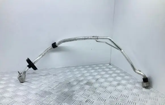 Audi A4 S4 B9 Air conditioning (A/C) pipe/hose 8W0816738Q