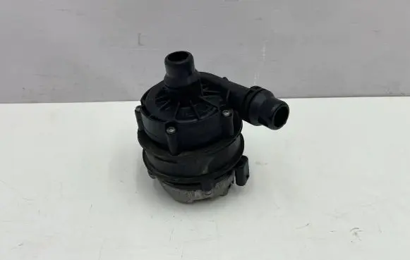 BMW 4 F36 Gran coupe Electric auxiliary coolant/water pump 8637953 20160222 0392024062