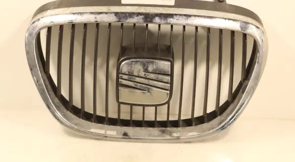 Seat Leon (1P) Front grill 5P0853654