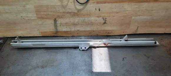 Volvo XC70 Front driver seat rail 