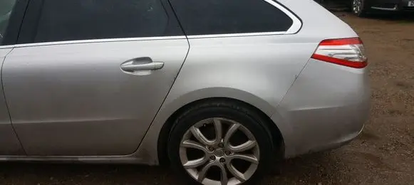 Peugeot 508 Rear door window glass AS3