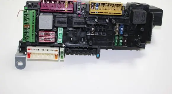 Mercedes-Benz SLK R172 SAM control unit A1729060105 1729015500 5DK01102382