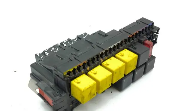 Mercedes-Benz S W220 Fuse module A0205451732 05045110 04511002984498