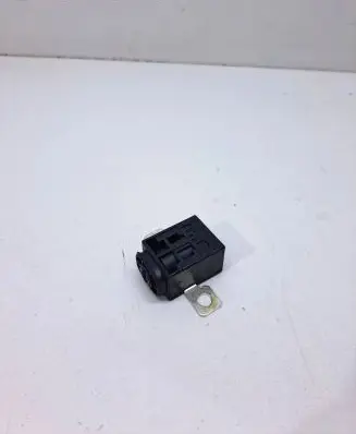 Audi A5 8T 8F Fuse 4F0915519