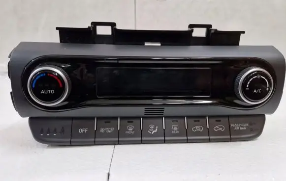 Hyundai Kona I Climate control/heater control trim 97250-CMAD0