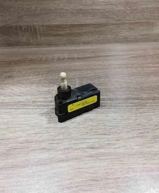 Audi A3 S3 8P Headlight level adjustment motor 1J0941295A