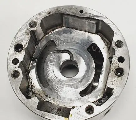 Mercedes-Benz A W176 Oil pump 6511811801