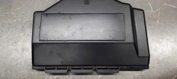 Renault Scenic I Fuse box cover 7703297190