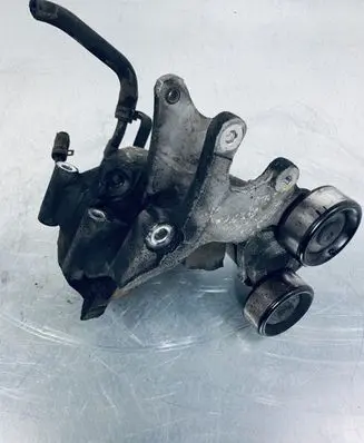 Hyundai Santa Fe A/C compressor mount bracket 