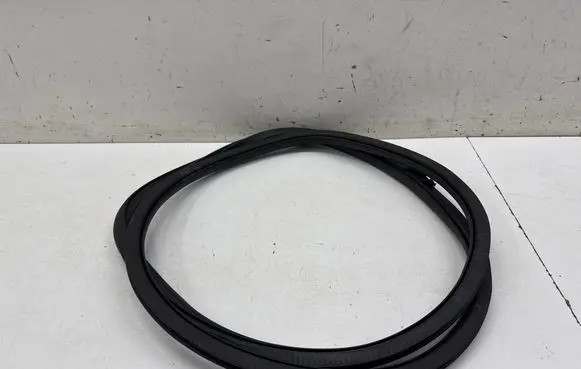 Mercedes-Benz GLB x247 Front door rubber seal A247682000
