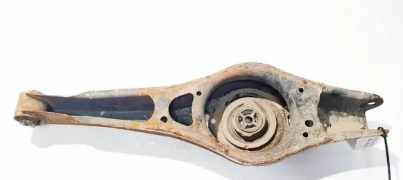 Volkswagen PASSAT B6 Rear upper control arm/wishbone