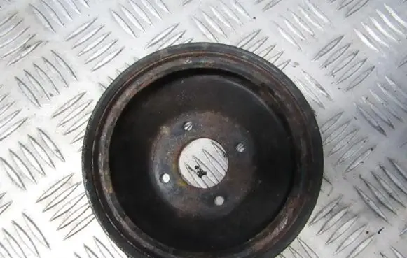 Mercedes-Benz C W203 Water pump pulley 1112020110