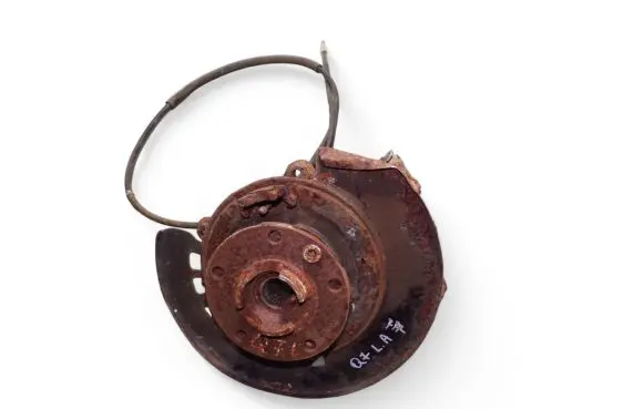 Rear wheel hub spindle/knuckle