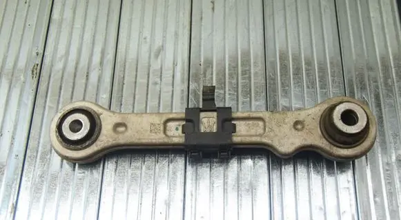 Rear upper control arm/wishbone